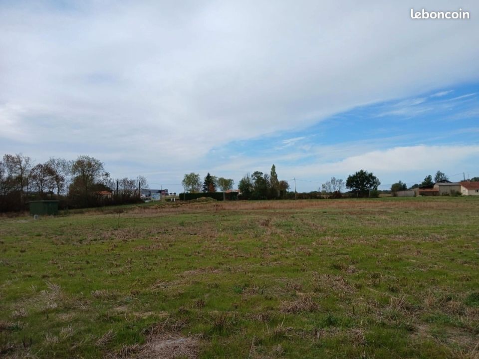 Terrain 435 m² La Roche Sur Yon · à La Roche-sur-Yon · 76 500 €