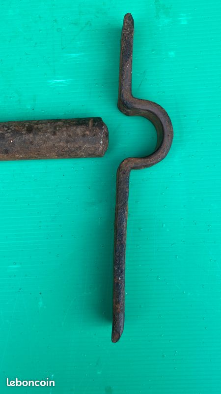 Gros Verrou Ancien En Fer Forgé - XIXème Siècle, Superbe Patine