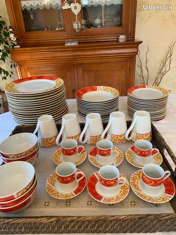 Service à café 15 pièces en porcelaine neuf - Arts de la table