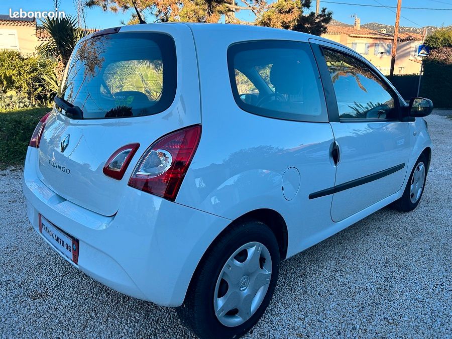 RENAULT TWINGO II 1.2 LEV 16V 75 ECO2 LIFE • Bony Automobiles