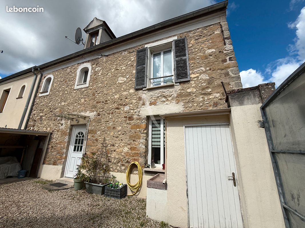 Maison 3 pièces 81 m² · à Le Châtelet-en-Brie · 81 m² · 265 000 €