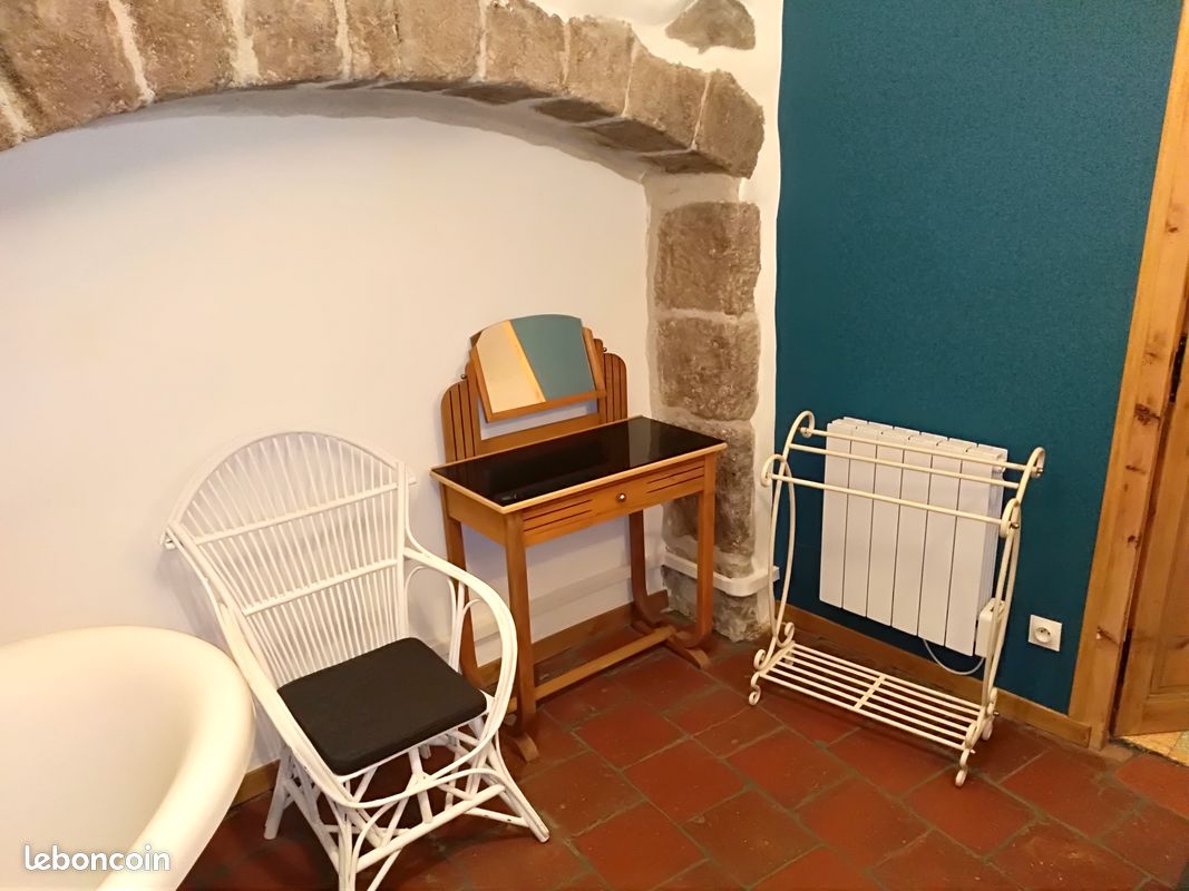 Les Vans centre ville maison avec terrasse (image 6)
