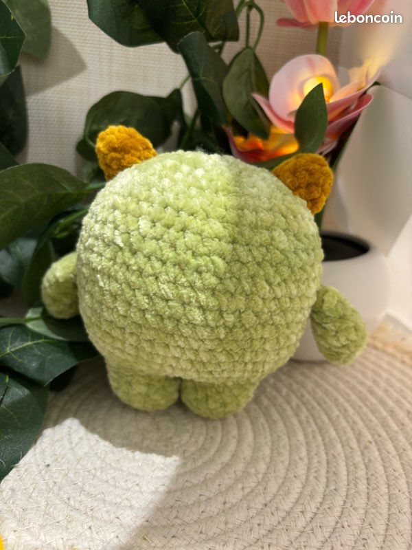 Très jolie peluche monstre au crochet (image 4)