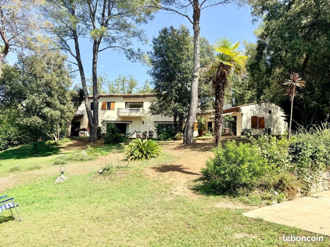 Maison 7 pièces 404 m² · à Saint-Paul-de-Vence · 404 m² · 3 490 000 €
