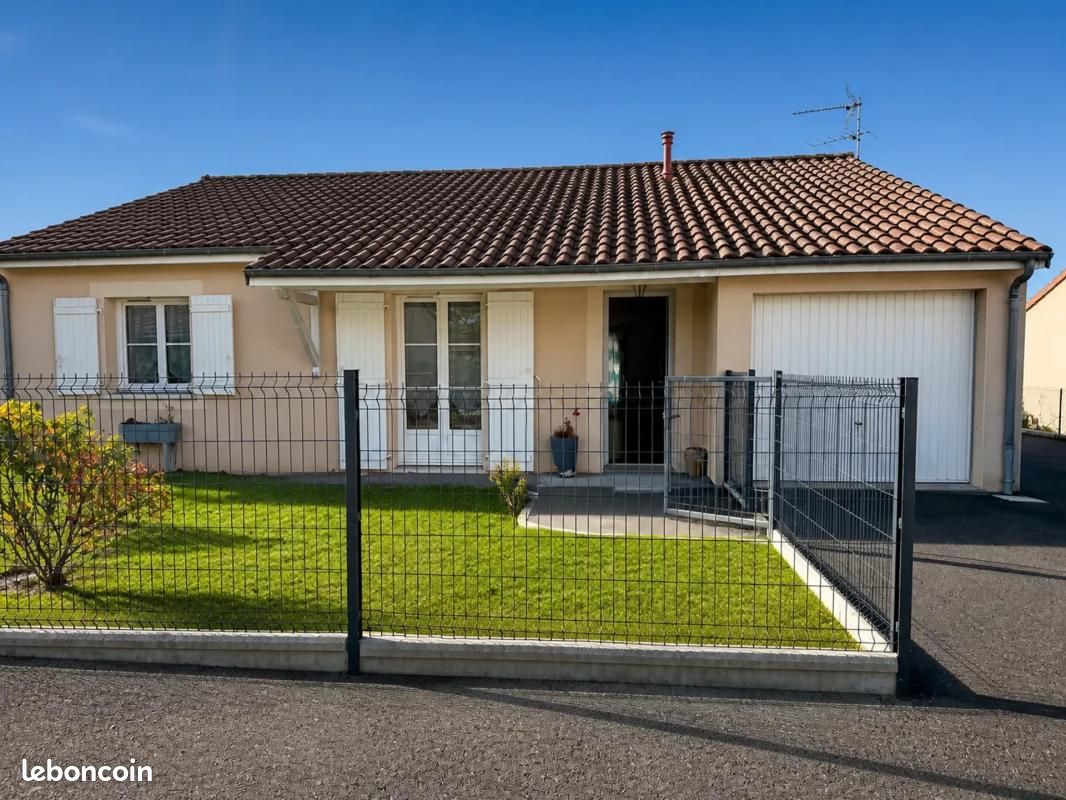 Maison 4 pièces 102 m² · à Rochechouart · 102 m² · 171 000 €
