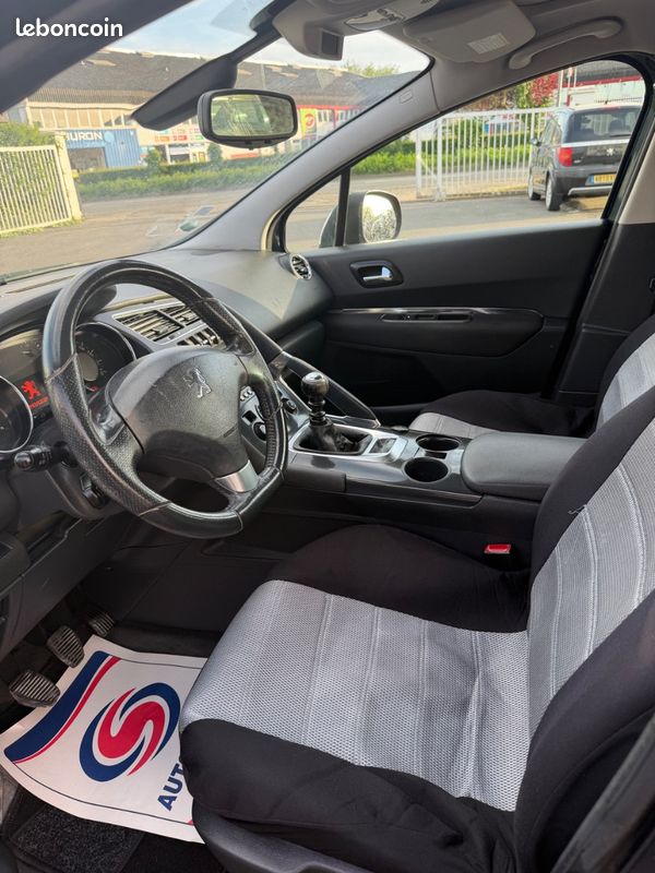 Peugeot 3008 2.0 HDI (image 16)