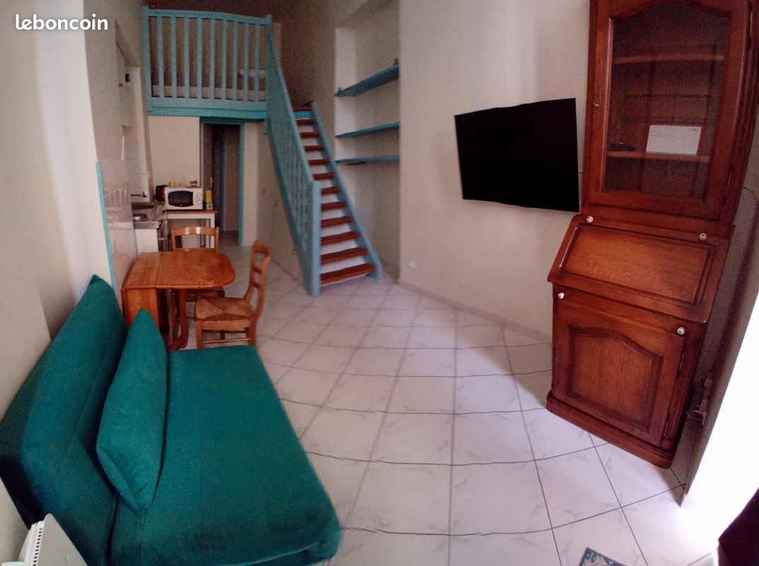 Appartement 1 pièce 19 m² · à Laval · 19 m² · 370 €