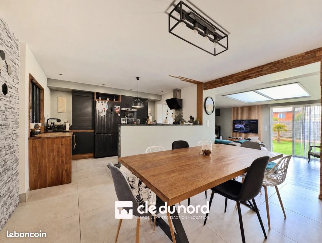 Maison 5 pièces 136 m² · à Roncq · 136 m² · 388 000 €