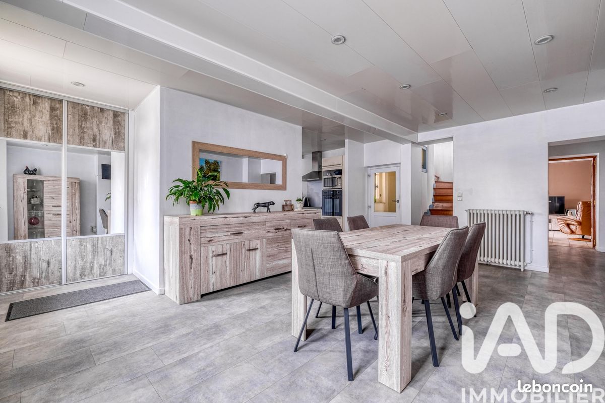 Maison 8 pièces 175 m² · à Saâcy-sur-Marne · 175 m² · 336 000 €