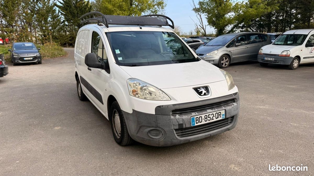 Peugeot Partner utilitaire (image 2)