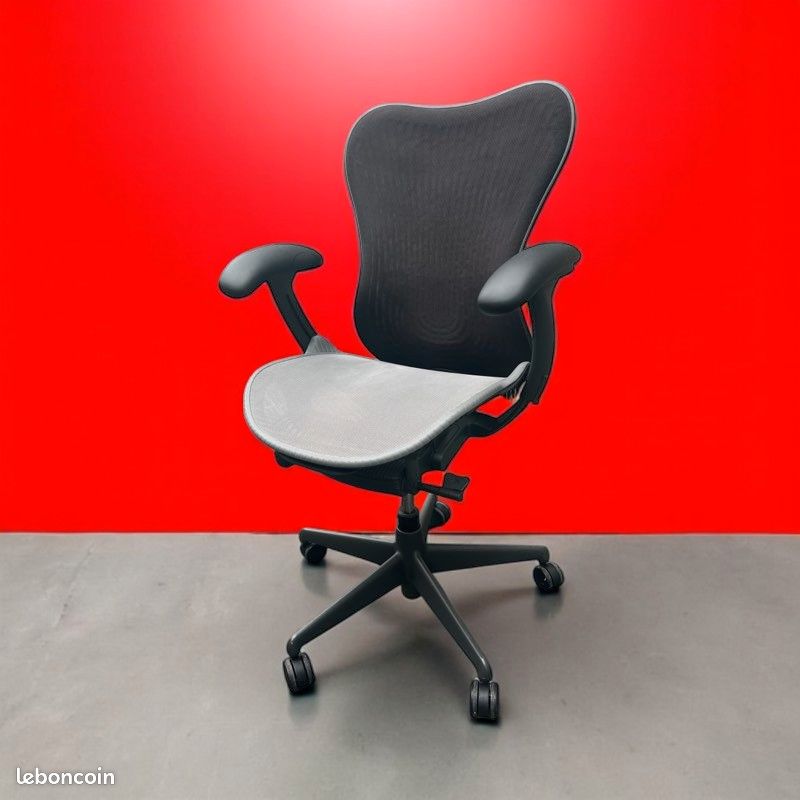 đŽChaise de bureau HERMAN MILLER MIRRA 2 â Dossier Butterfly â Accoudoirs 4D â ReconditionnĂ©e đŽ (image 1)