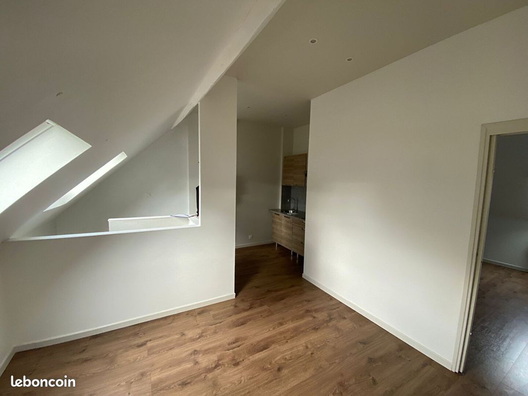 Appartement a louer  - 2 pièce(s) - 35 m2 - Surfyn