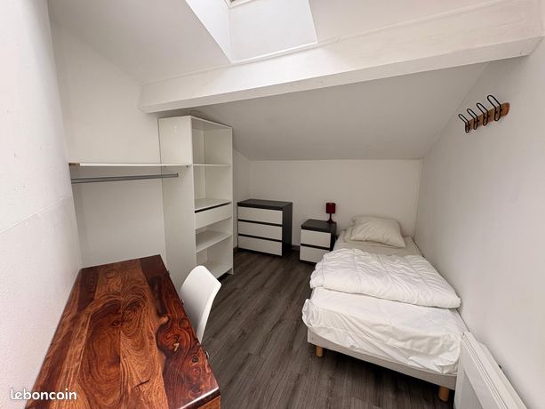 Echoppe bordelaise meublée 80m² — 5