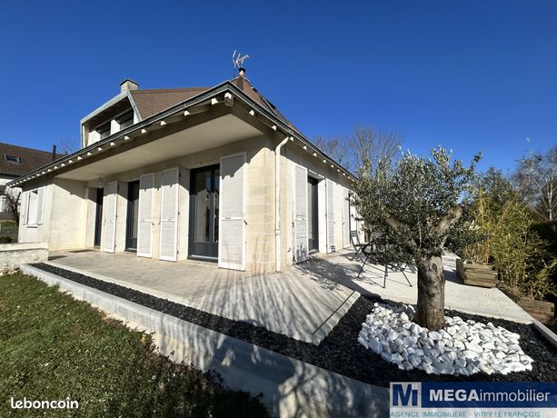 Maison 8 pièces 150 m²