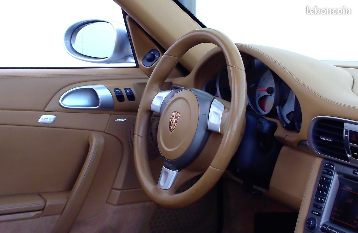 PORSCHE 997 CARRERA S 3.8 355CH / Pack Cuir / échappement Sport / Toit ouvrant électrique / PASM / Sièges chauffants / Jantes 19 Carrera S / Roulement IMS Fiabilisé / Embrayage neuf /magnifique état (image 9)