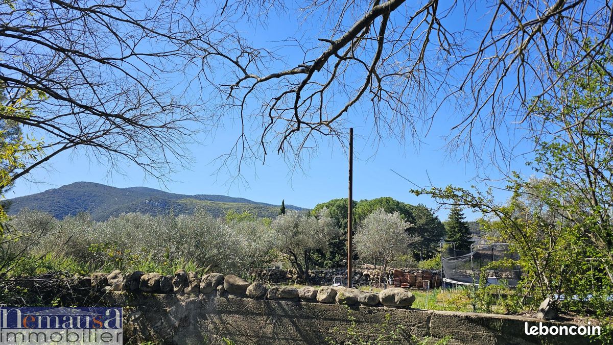 Terrain 1762 m² · à Sauve · 1 762 m² · 180 000 €