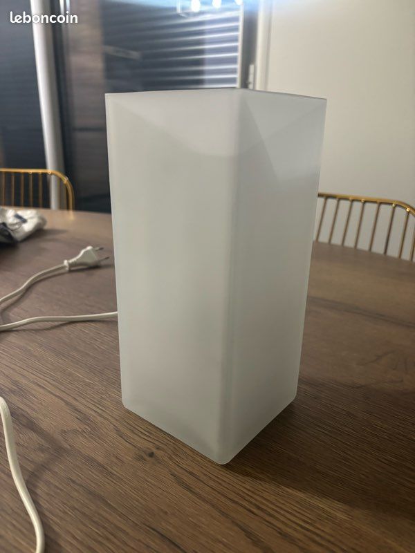Lampe de table (image 1)