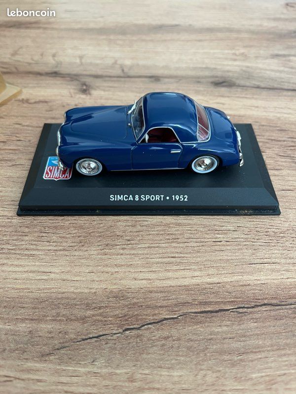 Miniature Altaya IXO Presse Simca 8 Sport Bleu 1952 échelle 1/43 - Occasion - Boîte Abîmée