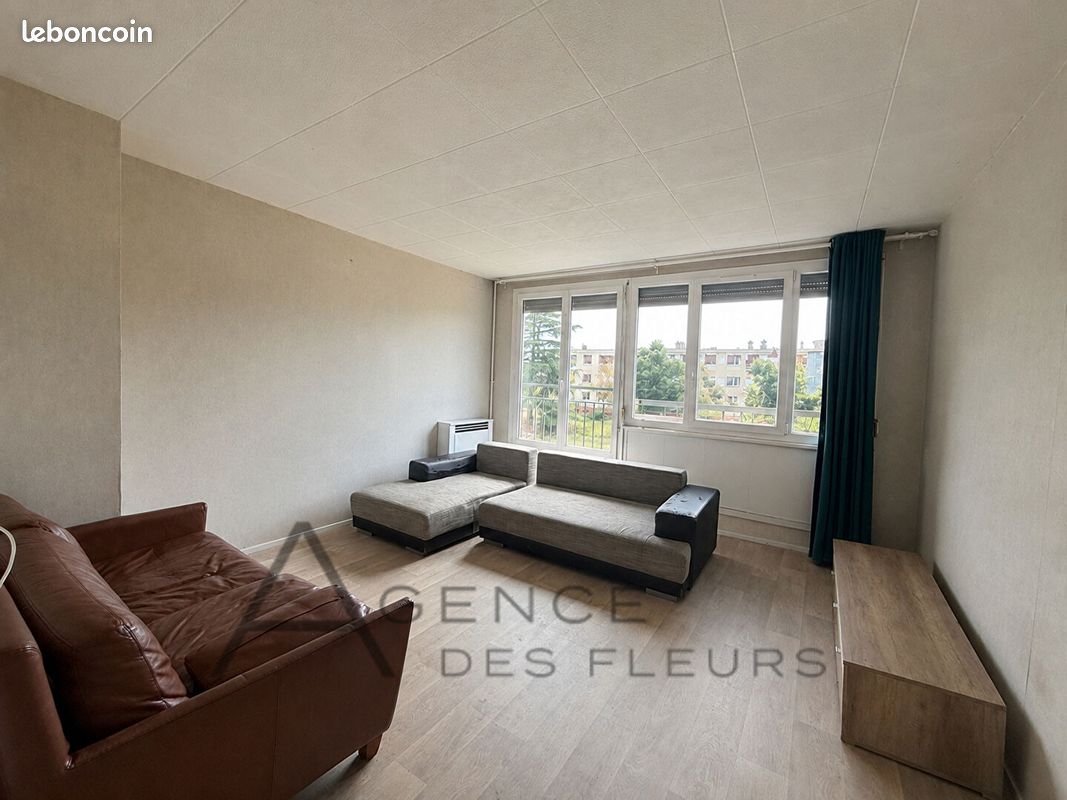 Appartement 3 pièces 56 m² · à Saint-Aubin-lès-Elbeuf · 56 m² · 67 000 €
