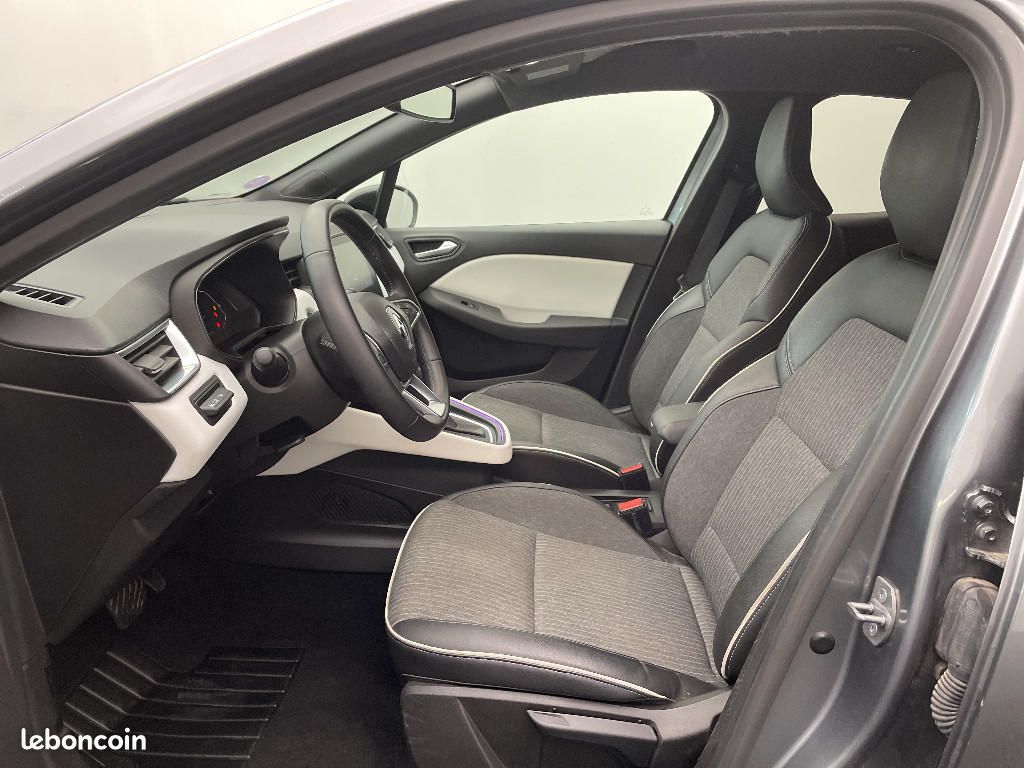 Renault Clio V E-Tech full hybrid 145 Techno (image 18)