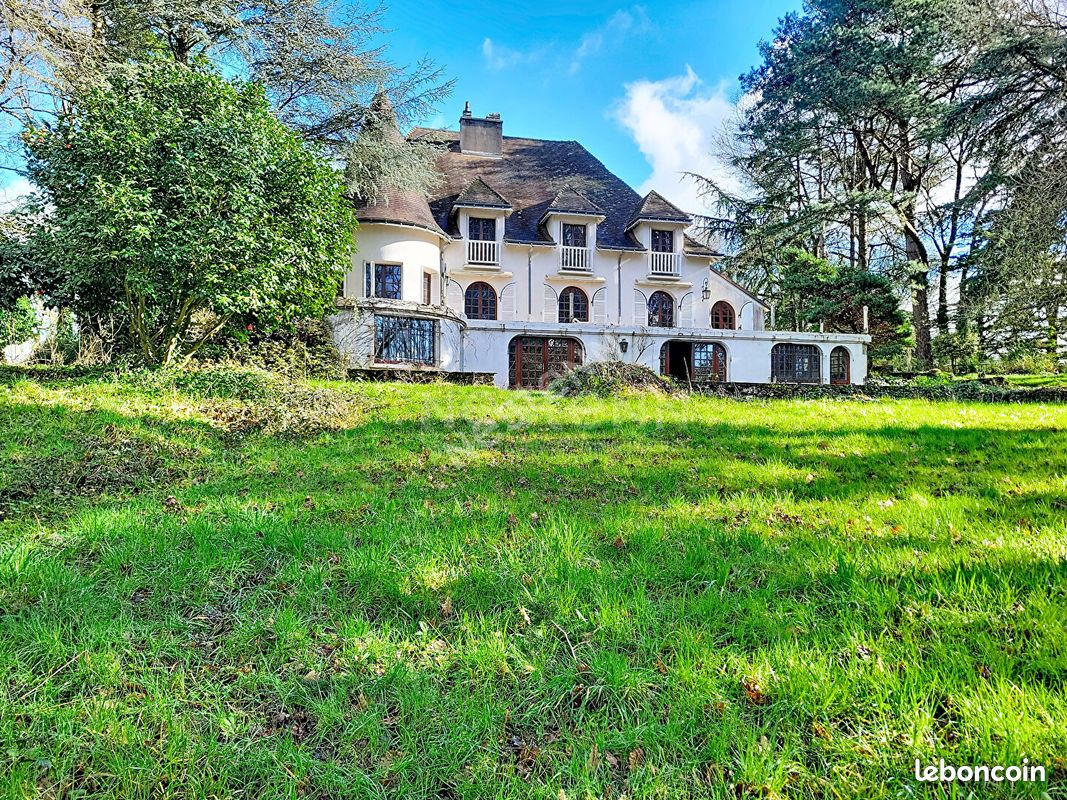 Maison 10 pièces 293 m² · à Orvault · 293 m² · 1 000 000 €
