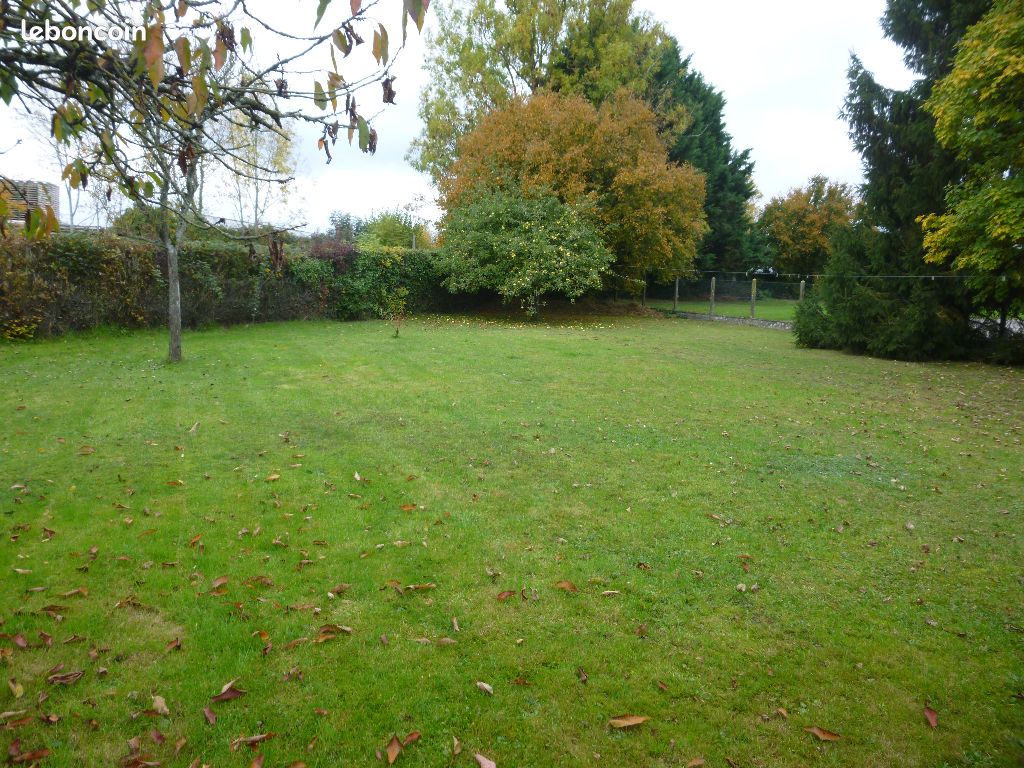 Terrain 900 m² · à Saint-Vivien-de-Médoc · 68 000 €