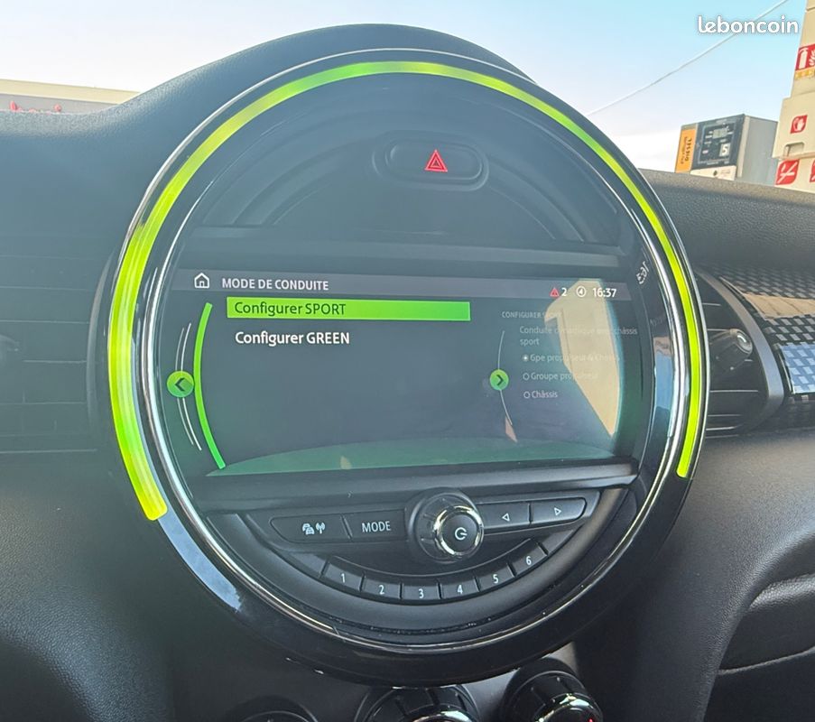 Mini mini iii (2) (f56) hatch 2.0 jcw 231 bva8 jcw + sièges av chauffants + carplay (image 18)