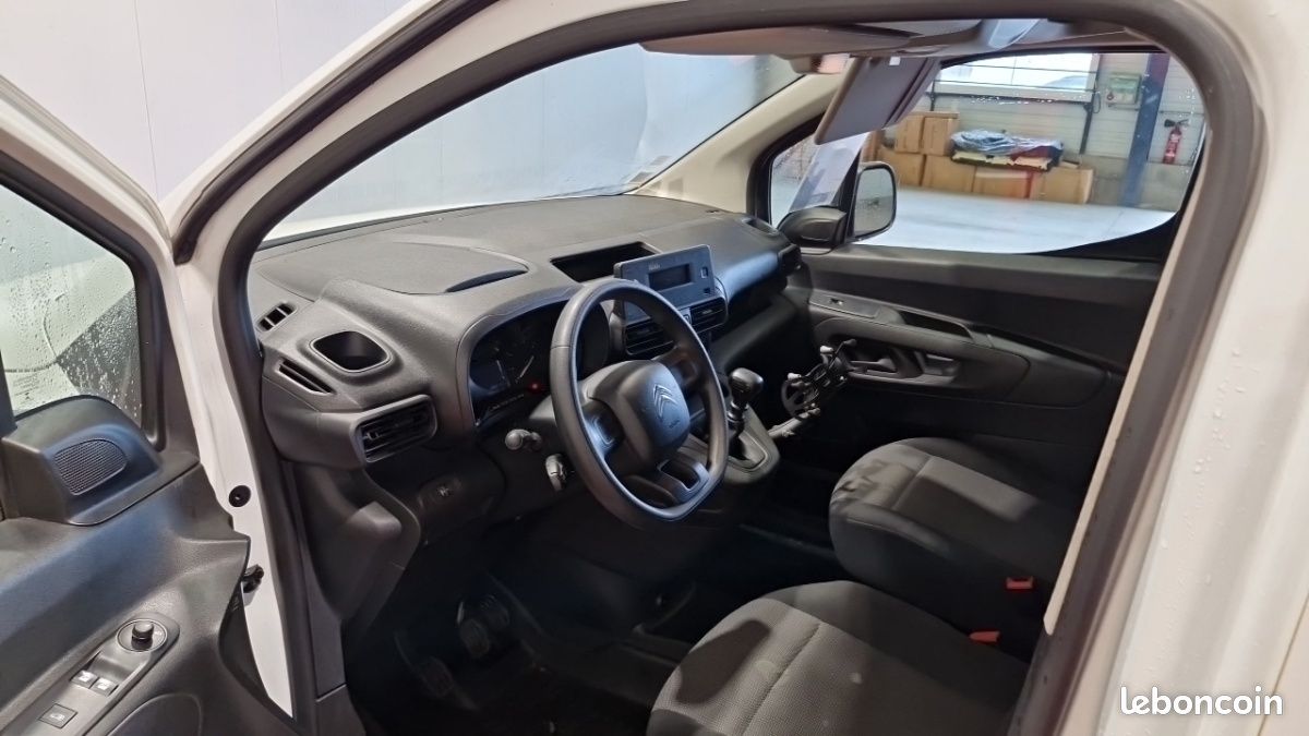 Citroën Berlingo VAN M 650 BLUEHDI 100 SS BVM6 CLUB (image 12)