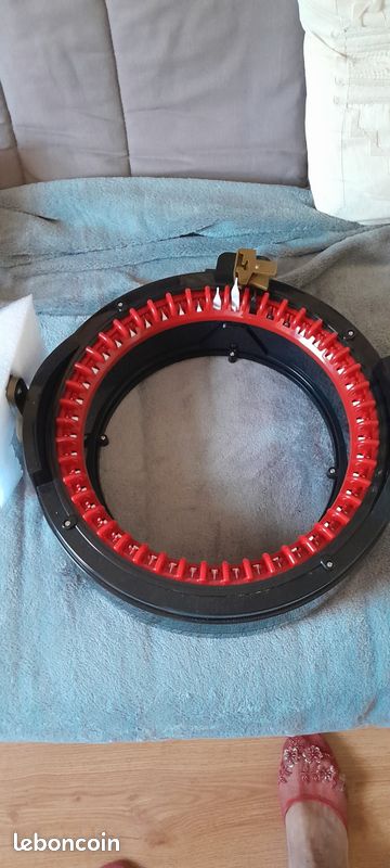 Machine a tricoter (image 1)