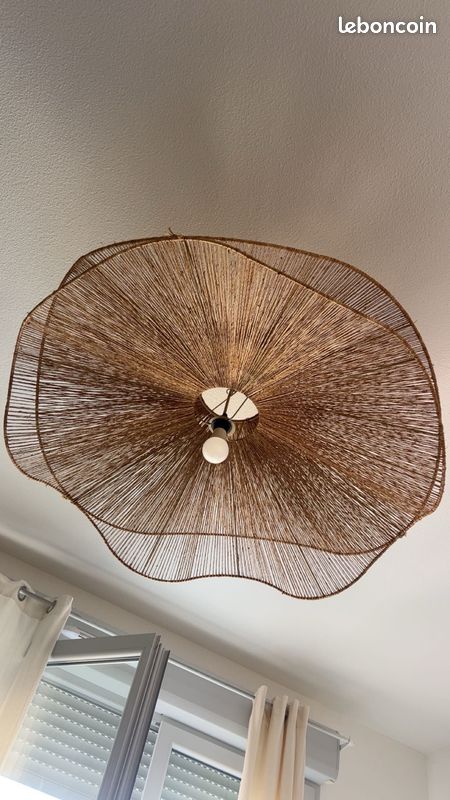 Lustre (image 2)