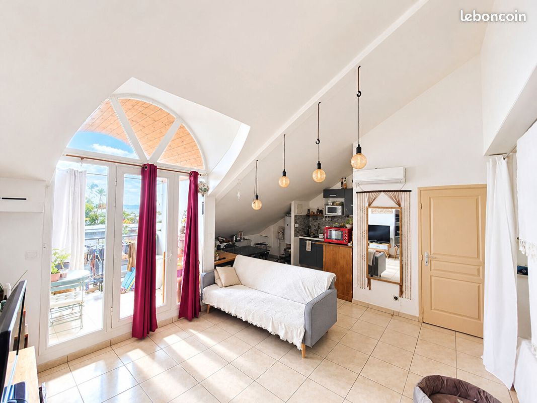 Appartement 1 pièce 31 m² · à Saint-Paul · 31 m² · 742 €/mois