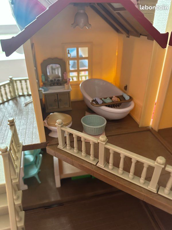 Lot Sylvanian families complet maison manège coquillage bébés et accessoires (image 3)