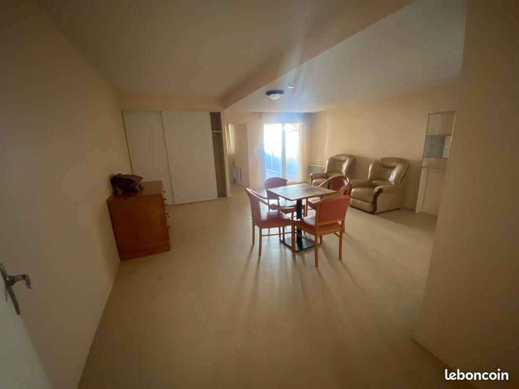 Appartement 2 pièces 42 m² - Limoges 87000 (image principale 0)