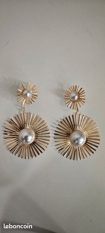 Boucles D'oreilles Clips Vintage Années 90 En Métal Doré - Style Créateur - Occasion