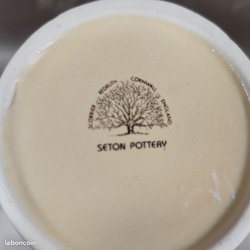 Pichet Whyte & Mackay en céramique Scotch Whisky Seton Pottery England Vintage (image 10)