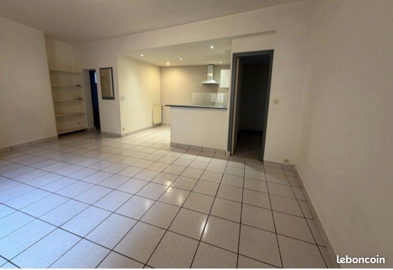 Appartement 3 pièces 60 m² · à Charlieu · 60 m² · 520 €/mois