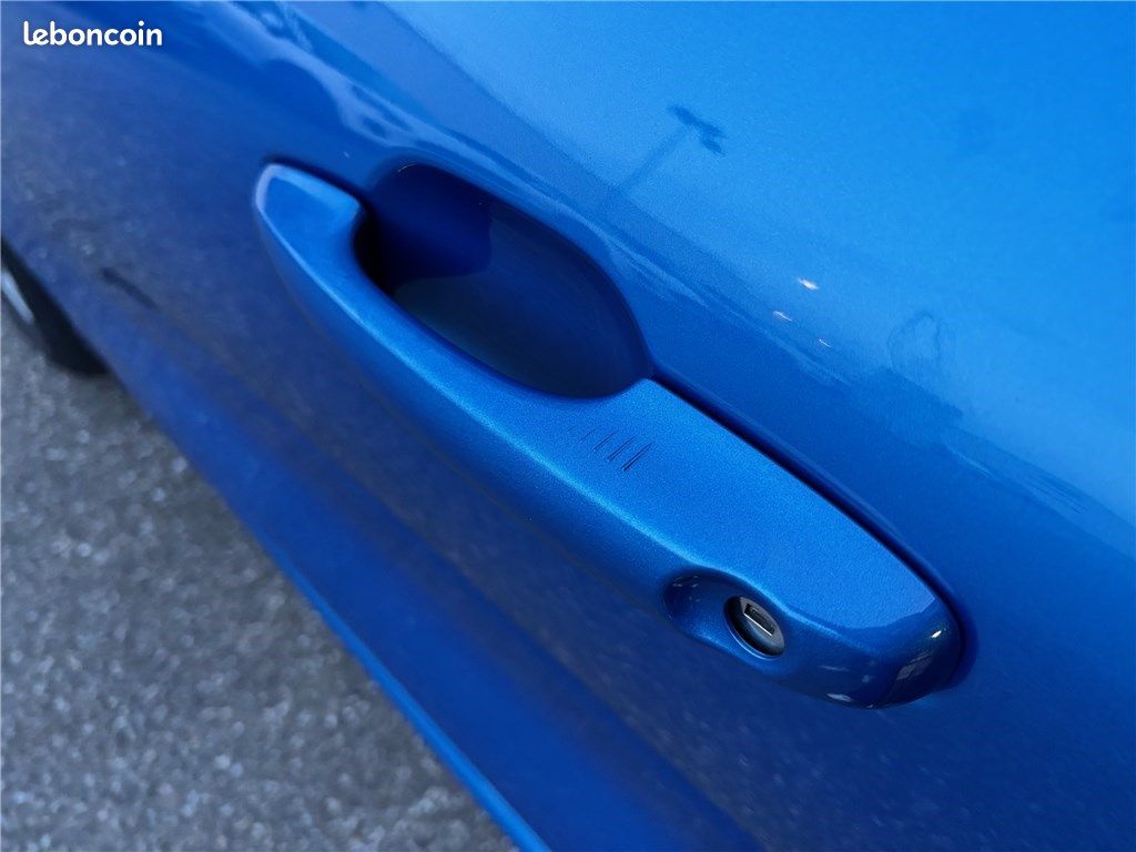 Ford Kuga III 2.5 DURATEC 180 CH FLEXIFUEL FHEV E85 POWERSHIFT ST-Line (image 10)