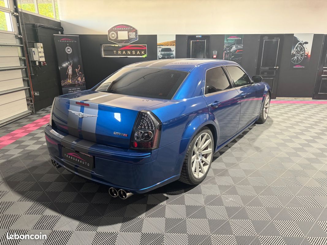 Chrysler 300c 6.1 v8 hemi srt-8 a (image 5)