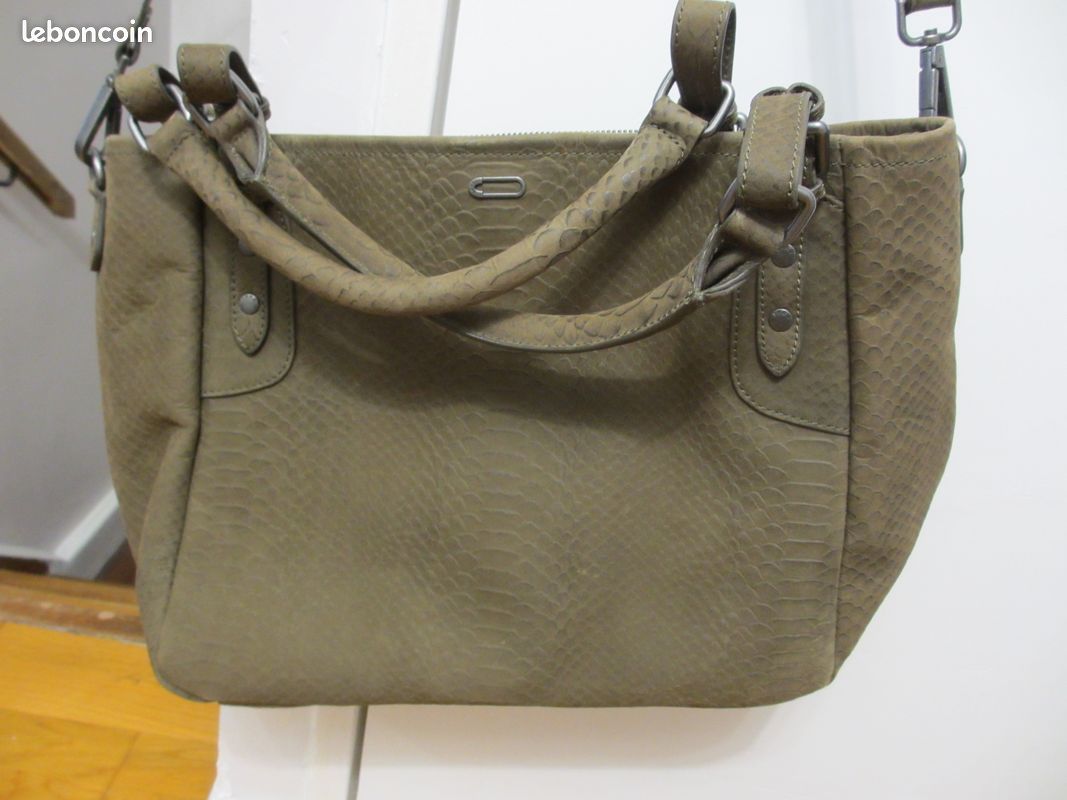 Sac à mains kaki effet croco IKKS 45 cm X 29 cm X 18cm