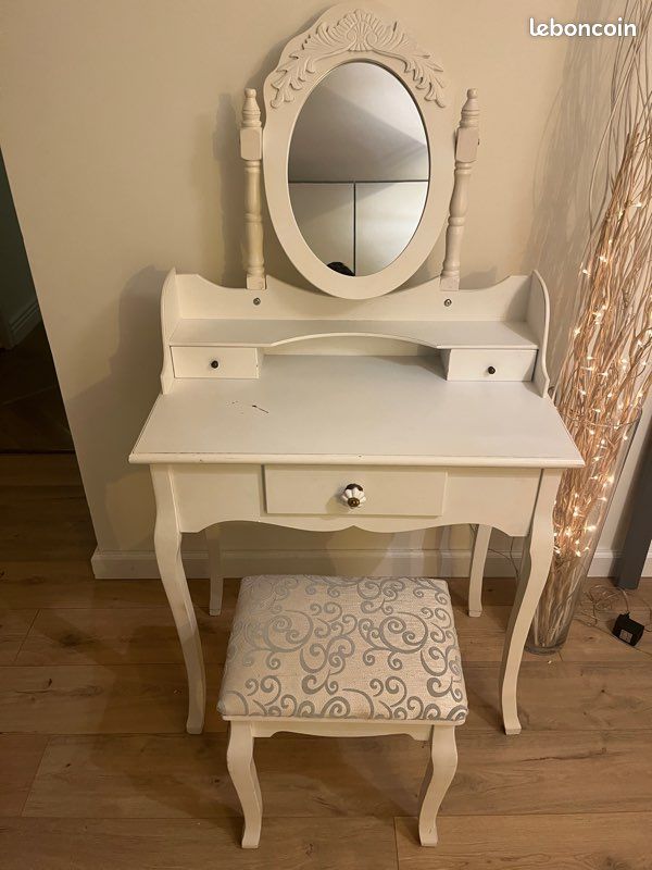 Jolie Coiffeuse blanche et son tabouret (image 1)