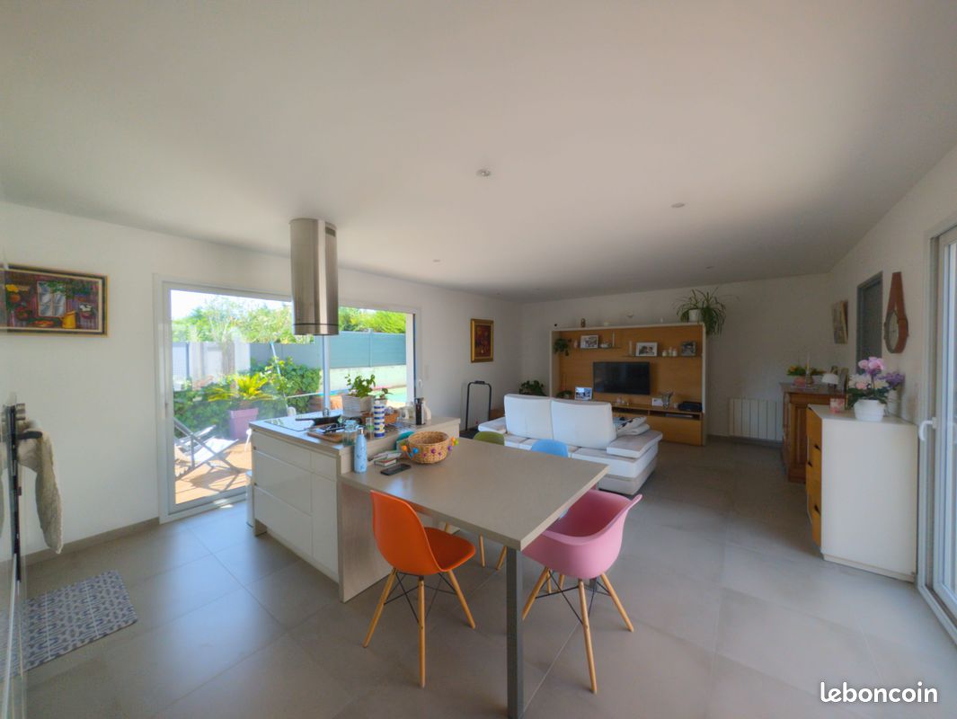 Maison 3 pièces 86 m² · à Entraigues-sur-la-Sorgue · 86 m² · 313 000 €