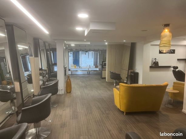 Loft 1 pièce 93 m²