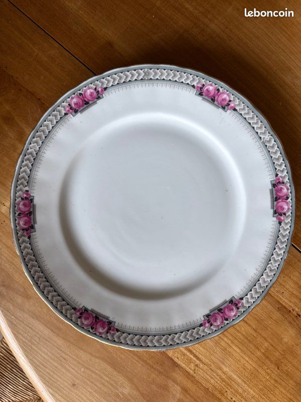 Service ancien en porcelaine de Limoges BR (image 4)