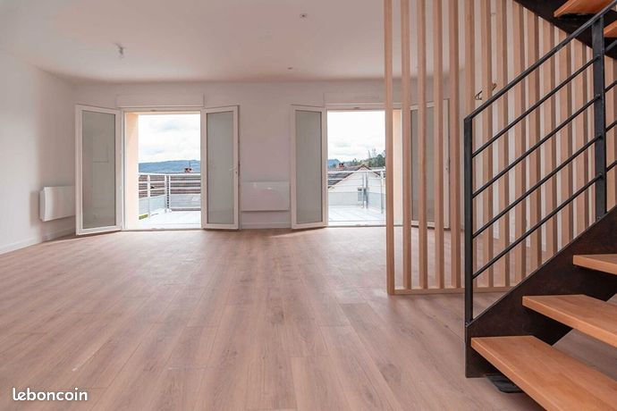 Apparemment 3 ch, 83m2, duplex