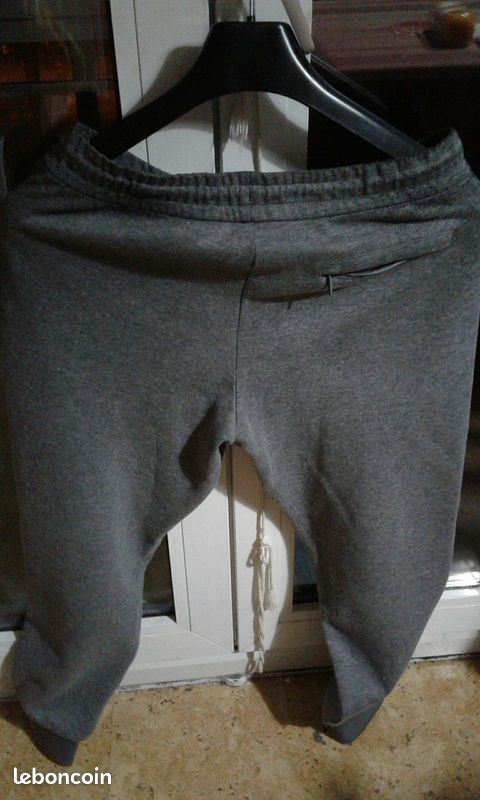 Pontalon jogging armani exchange thé général gris m 40.42 (image 1)