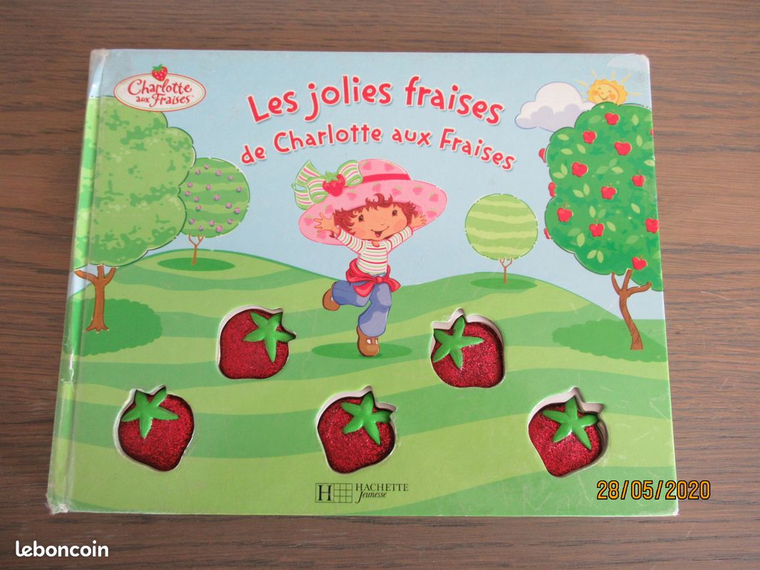 Superbe livre cartonné CHARLOTTE AUX FRAISES TBE (image 1)