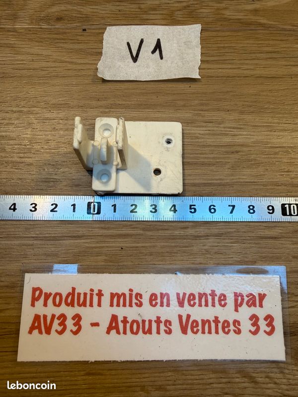 Support de manivelle à visser volet roulant Ø 10 à 14 mm V1 (image 1)