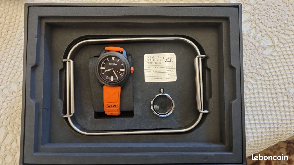Montre Awake Mission To Earth (image 1)
