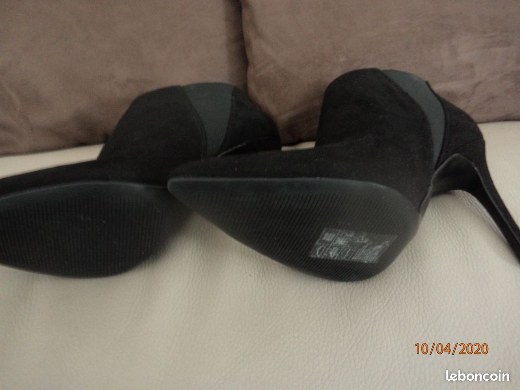 Chaussures femme daim noir modèle boots neuves (image 3)