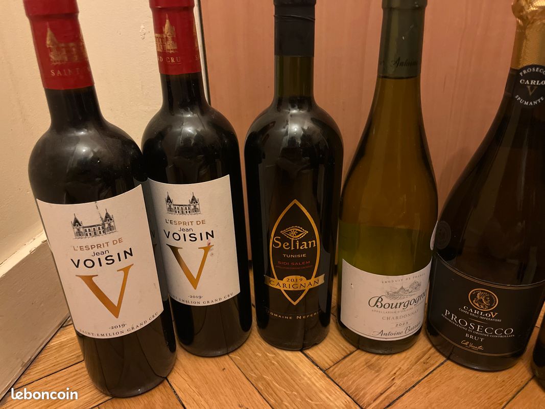 Set bouteilles de vin (image 2)